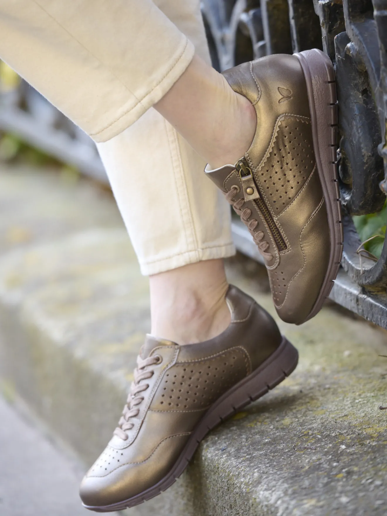 New Baskets cuir à aérosemelle amovible Femme Baskets, Derbies