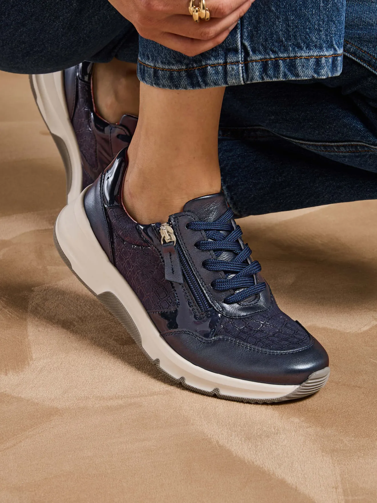 New Baskets cuir et textile Femme Baskets, Derbies