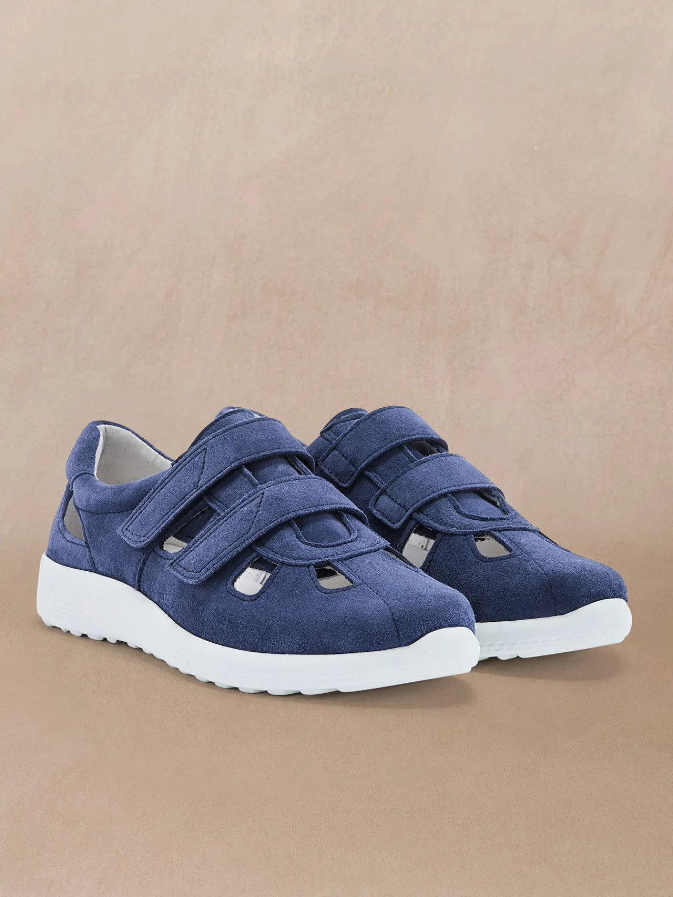 Clearance Baskets extra larges cuir ajouré Femme Baskets, Derbies