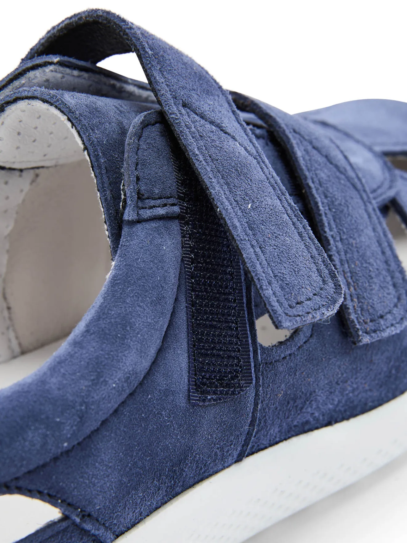 Clearance Baskets extra larges cuir ajouré Femme Baskets, Derbies