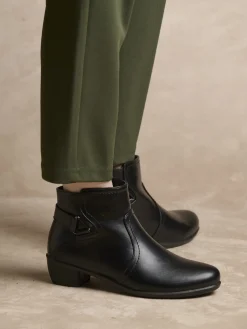Sale Boots zippées esprit cavalière Femme Boots