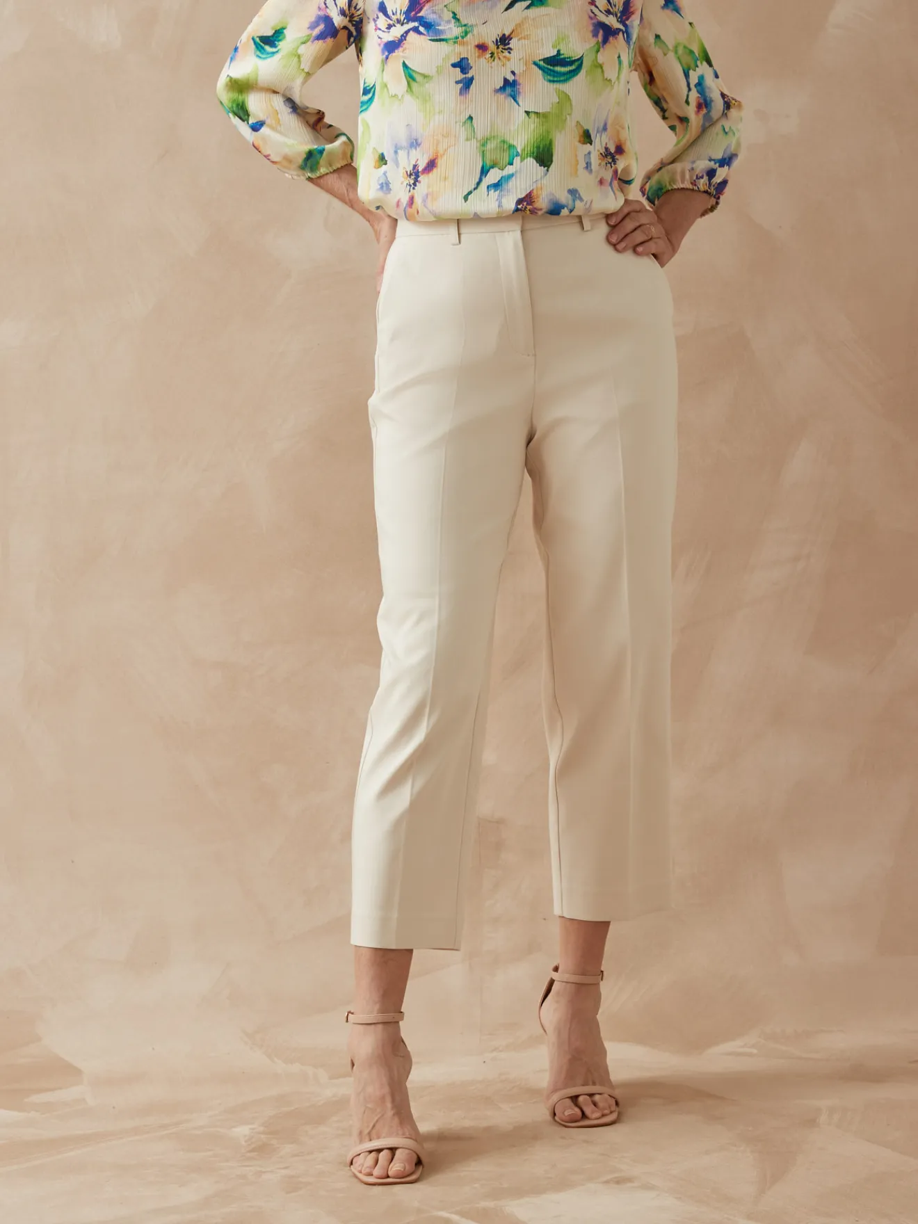 Discount Pantalon 7/8ème en toile extensible Femme Pantalon