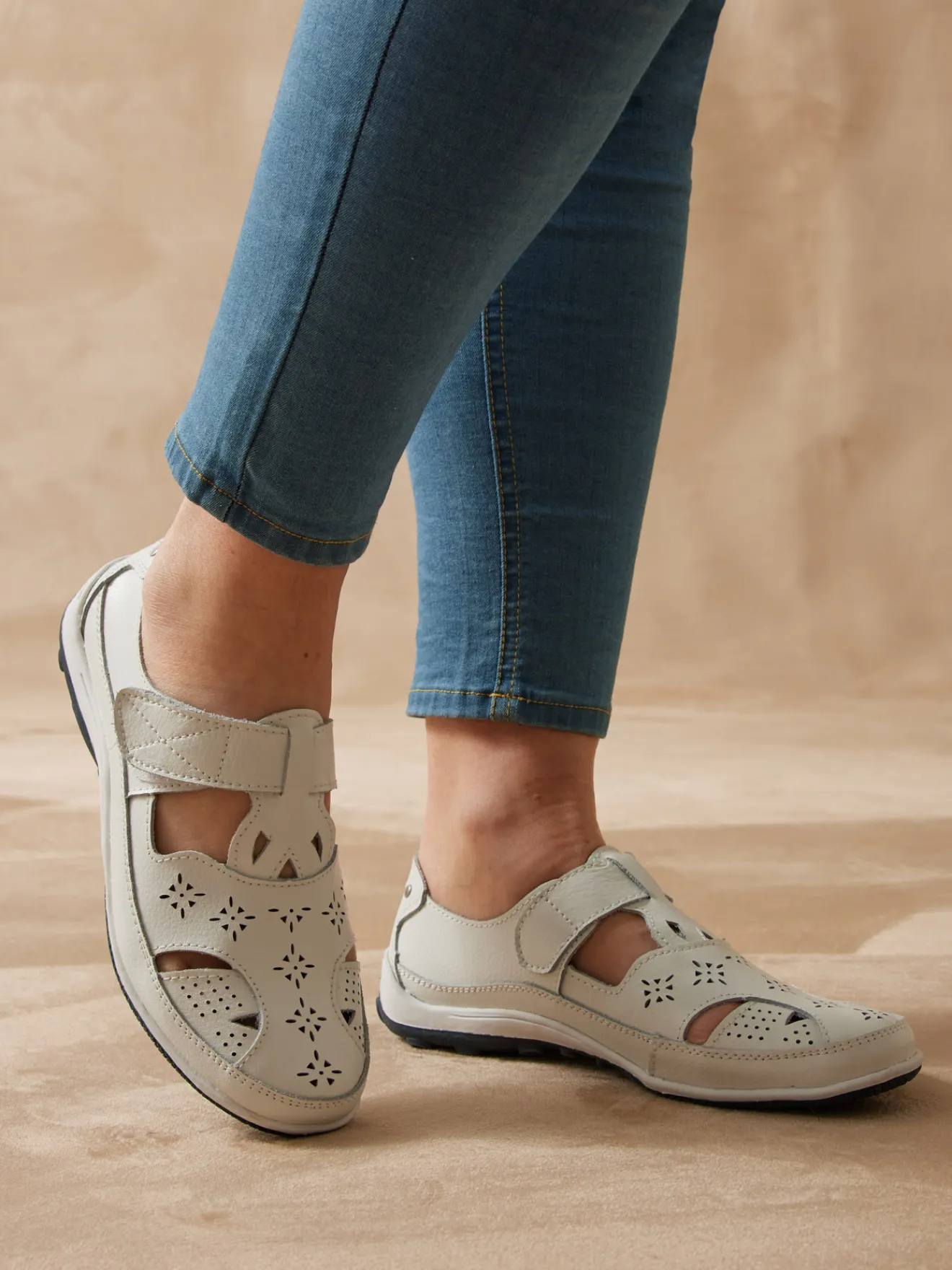 Clearance Salomés ajourés à scratch Femme Salomés