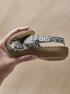 Sale Sandales ultra souples en cuir Femme Sandales